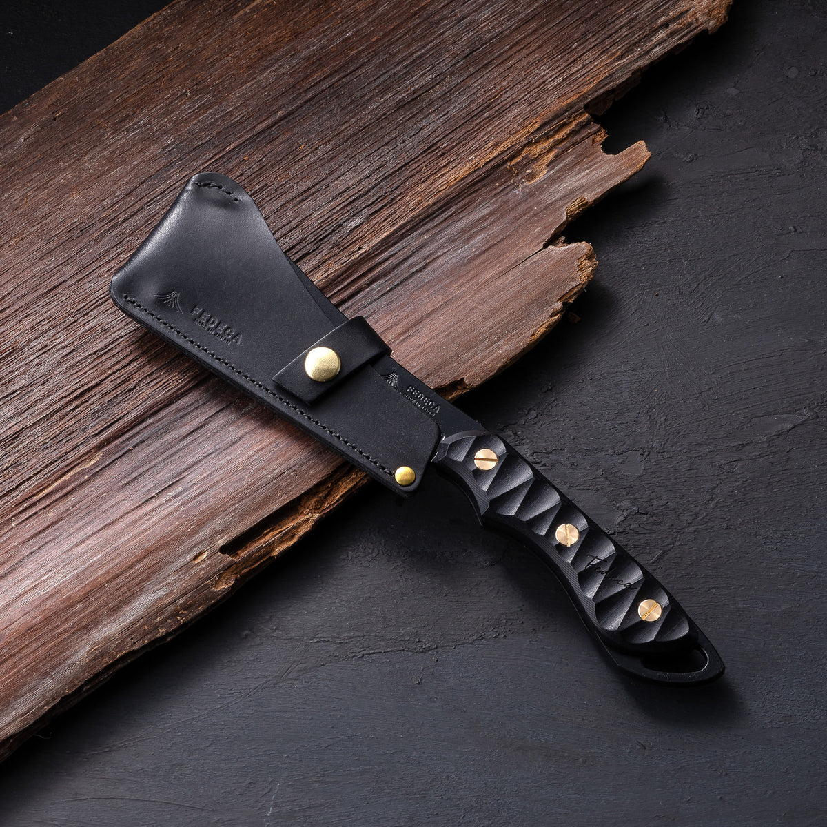 It's my knife 鍛造バトニング鉈キット