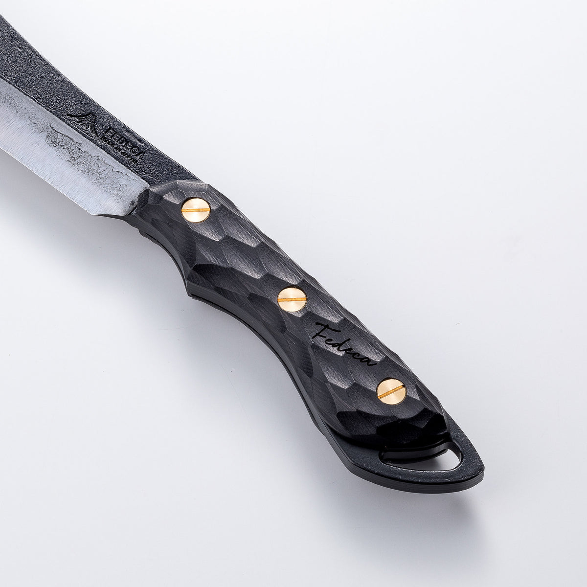 【強化木】鍛造バトニング鉈 名栗ブラック 17,600円【000949】